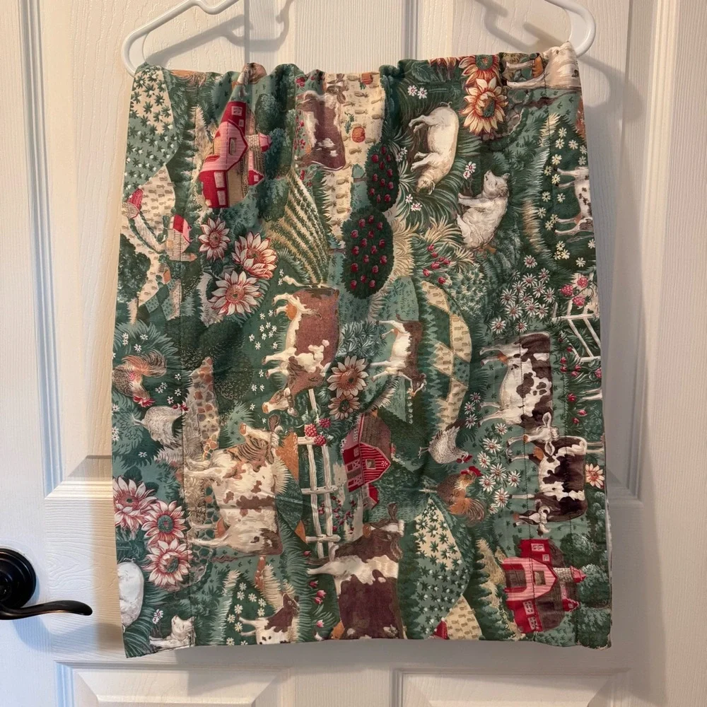Vintage Cottagecore Grandmacore Handmade Window Valance with Farm Animals & Barn